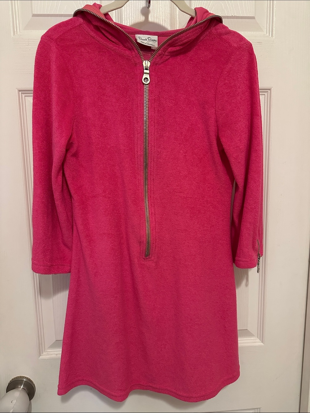 Beach Bunny Hot Pink Swim Coverup, Zipper Accents on Sleeves and Hoodie 💕💖💞